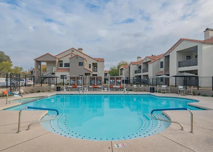 Walk To Kierland Pool Balcony Parking Wd Wifi